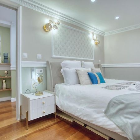 Elegant Triplex In Paris - Ideal For 10 - Aircon Buitenkant foto