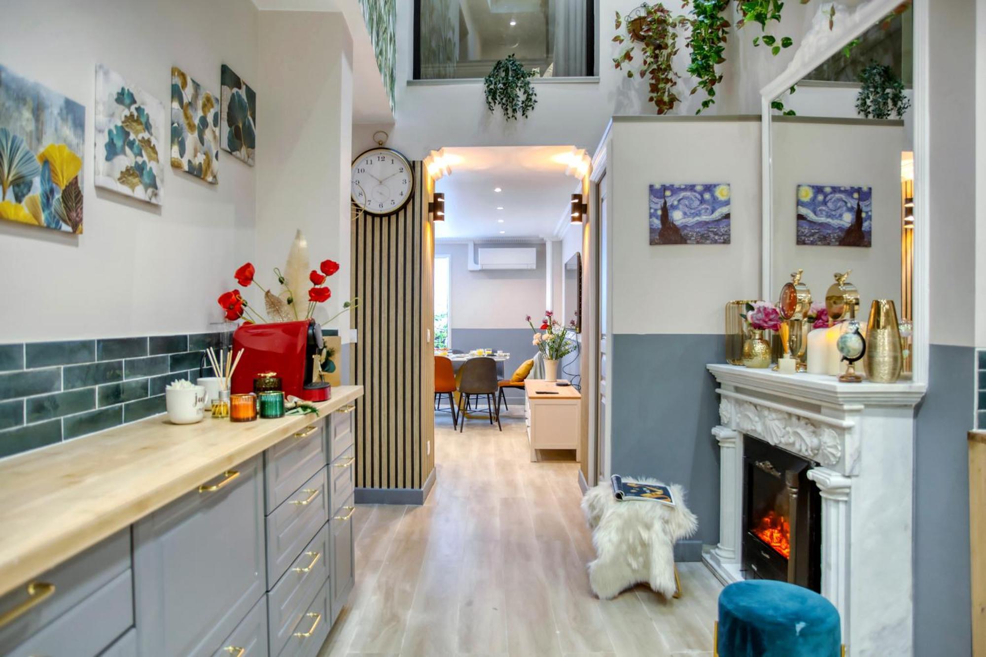 Elegant Triplex In Paris - Ideal For 10 - Aircon Buitenkant foto
