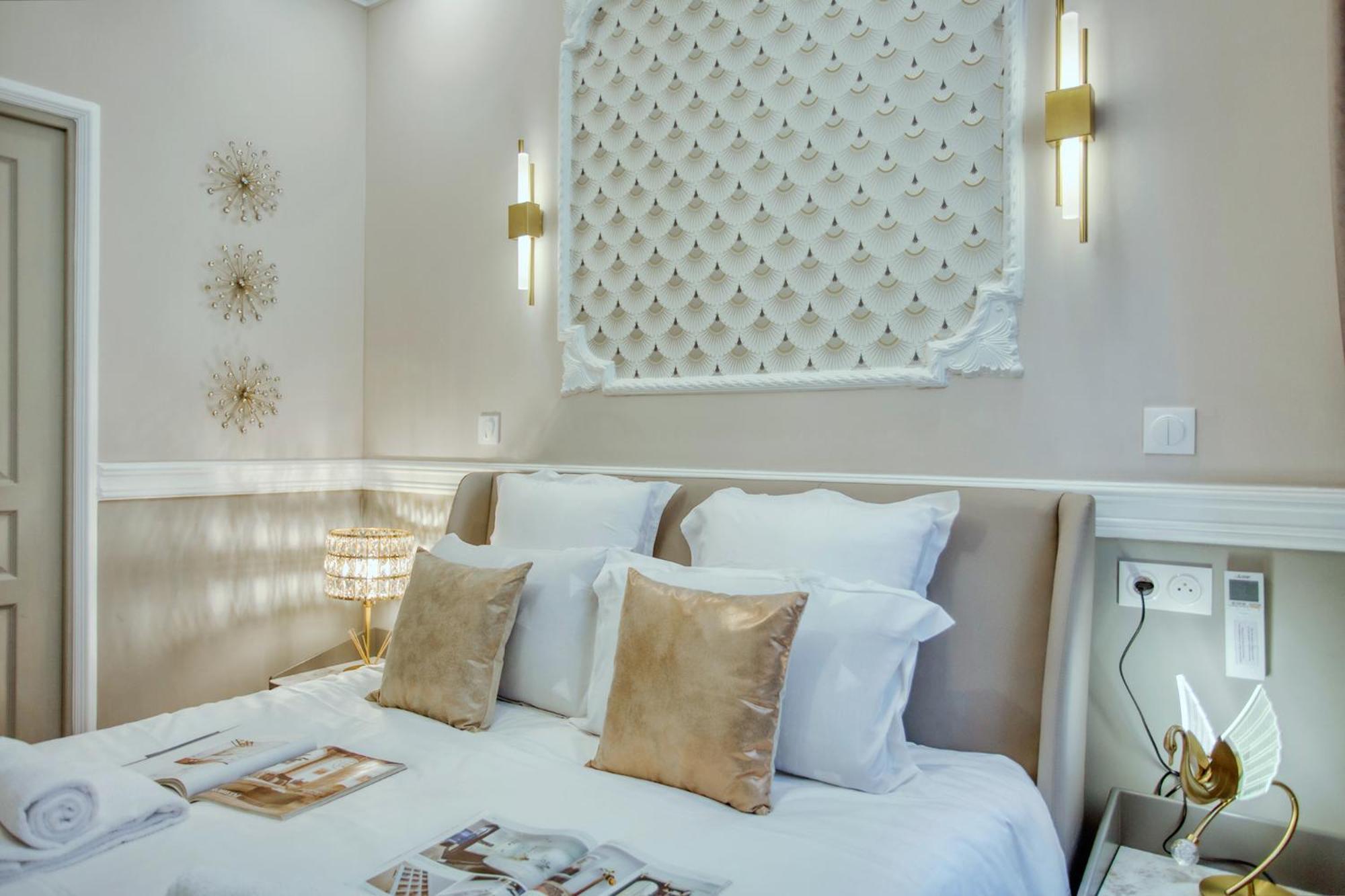 Elegant Triplex In Paris - Ideal For 10 - Aircon Buitenkant foto