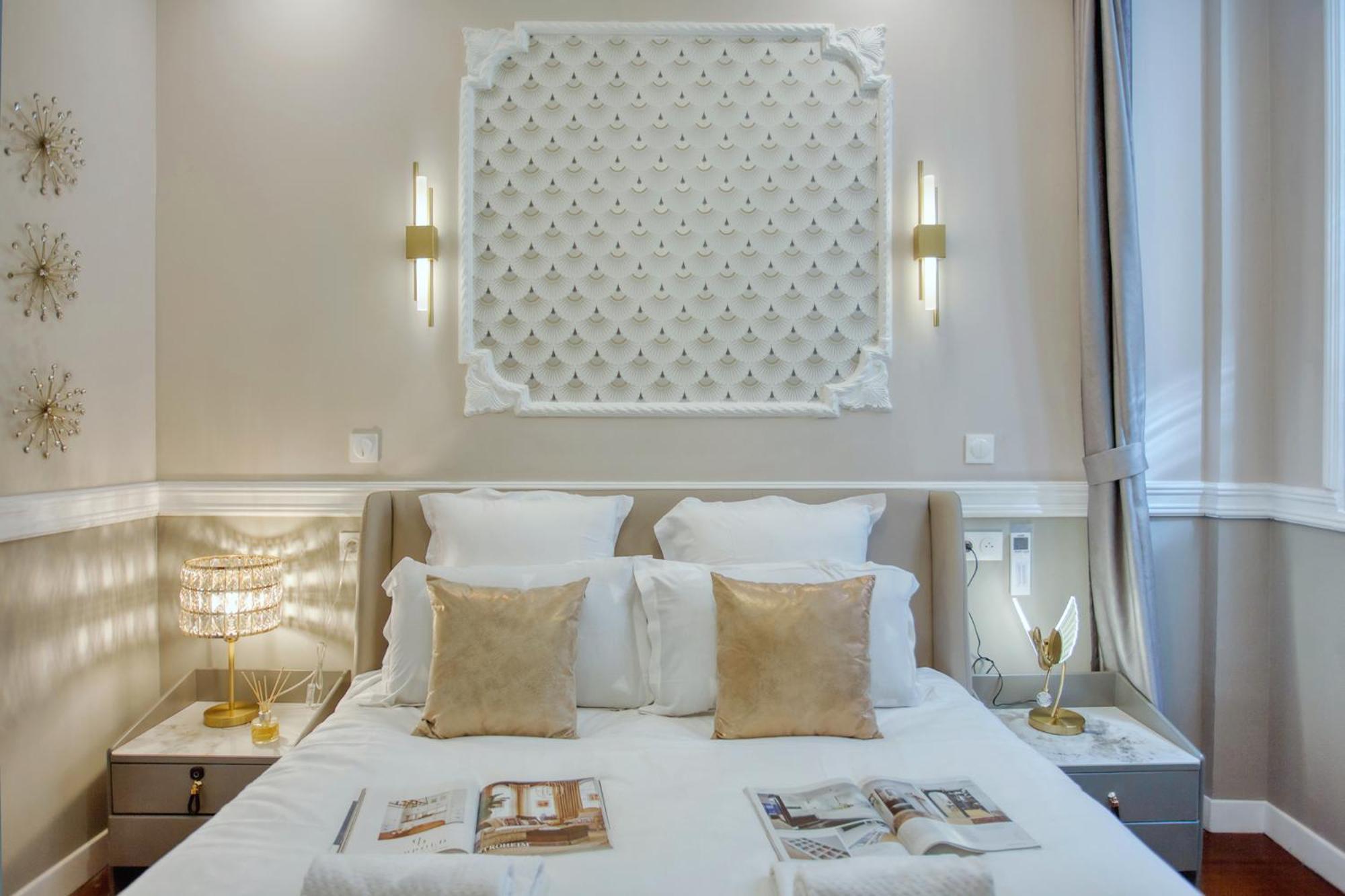Elegant Triplex In Paris - Ideal For 10 - Aircon Buitenkant foto