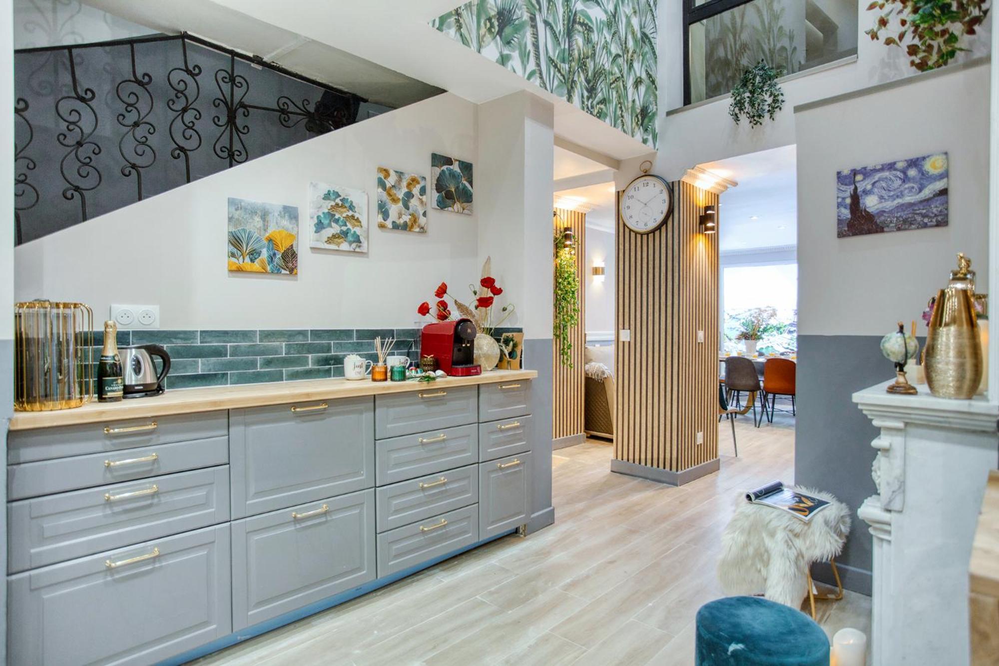 Elegant Triplex In Paris - Ideal For 10 - Aircon Buitenkant foto