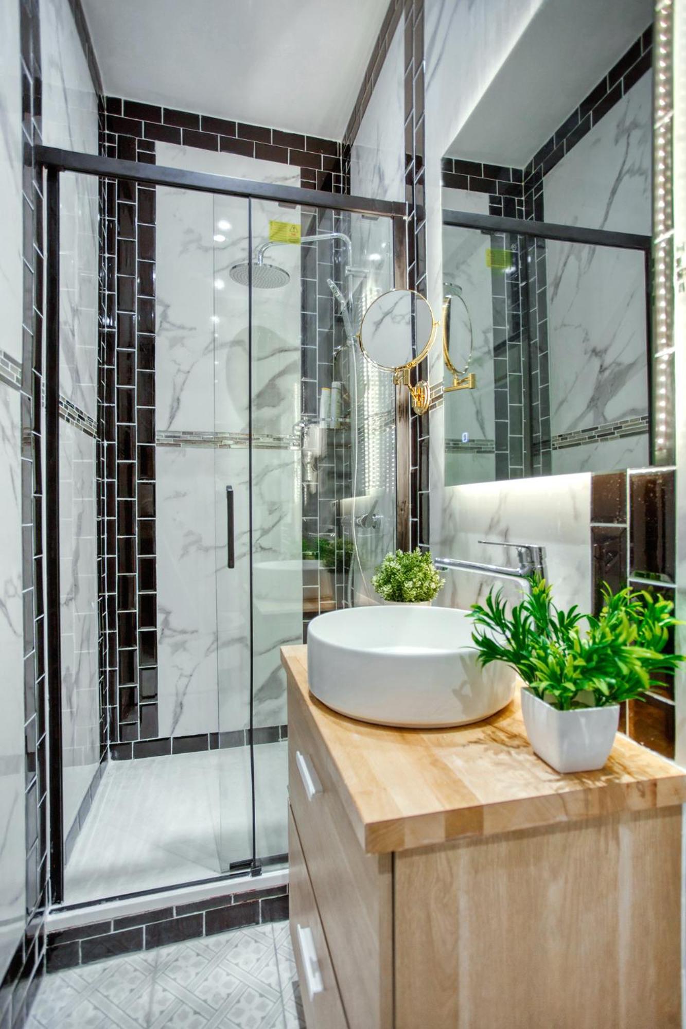 Elegant Triplex In Paris - Ideal For 10 - Aircon Buitenkant foto